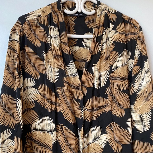 Vintage Print Blouse - Picture 3 of 9